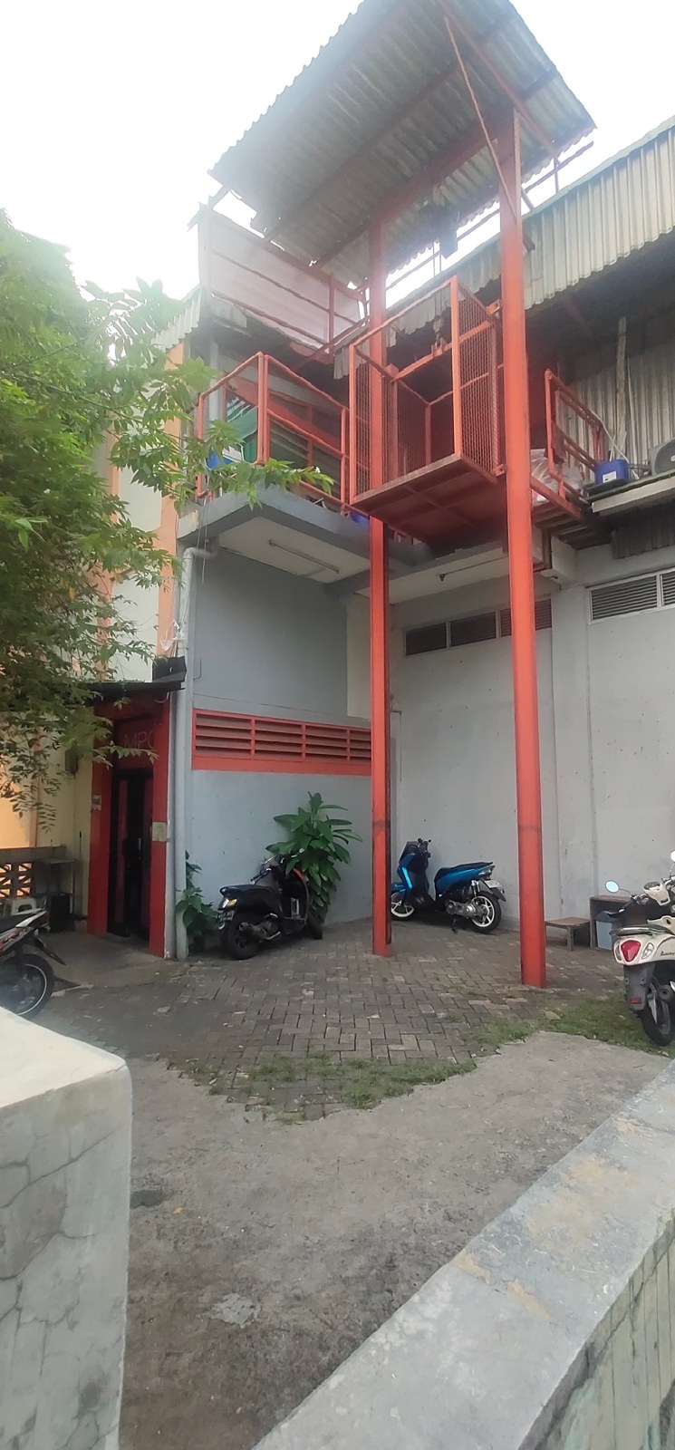 Bangunan fasilitas PT Cahaya Multi Sinergi di Pulogadung